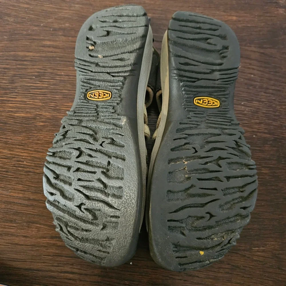Keen Whisper Waterproof Hiking Sandals Grey Tan Womens 8